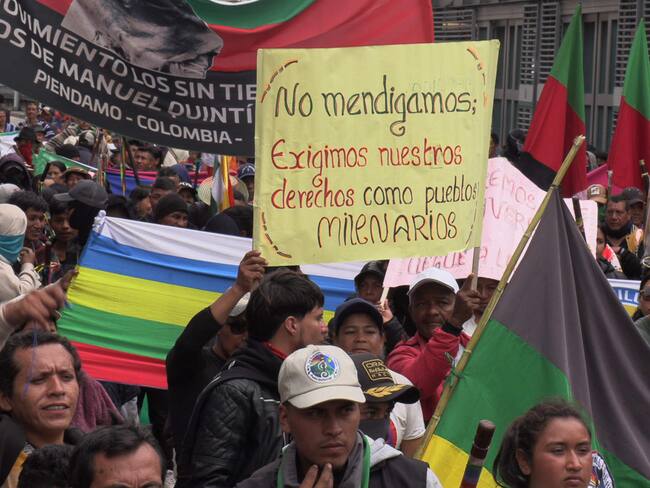 Al Oído: Petro pasó de invitar a indígenas a movilizarse, a que lo bloqueen