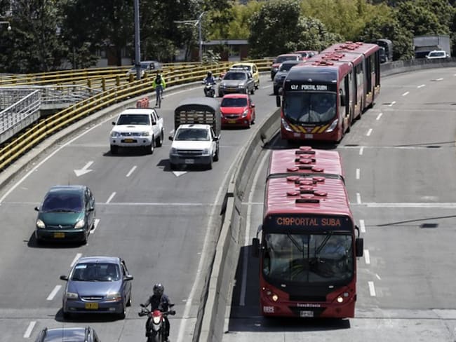 ¿Cuántos pasajes de TransMilenio puede comprar al mes con el auxilio de transporte del 2022? Foto/Colprensa.