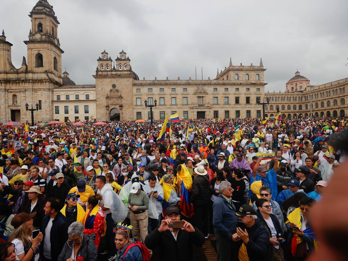 Marchas del 21 de abril: ¿golpe blando o presidente sordo?