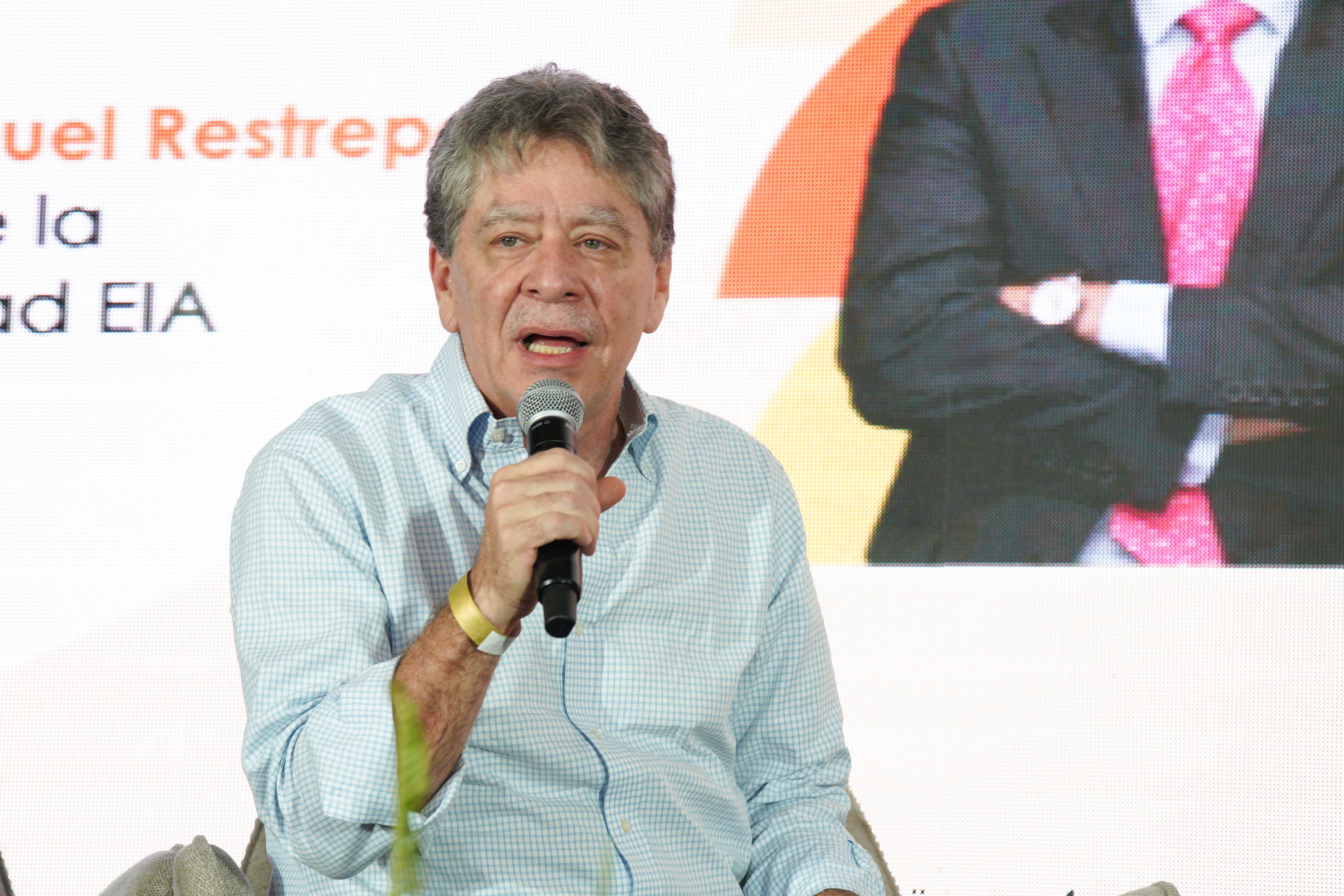 Mac Master enfatizó que el continente está aislado y sin una estrategia clara frente al mundo, mientras otros bloques avanzan en integración y visión geopolítica. | Foto: Caracol Radio