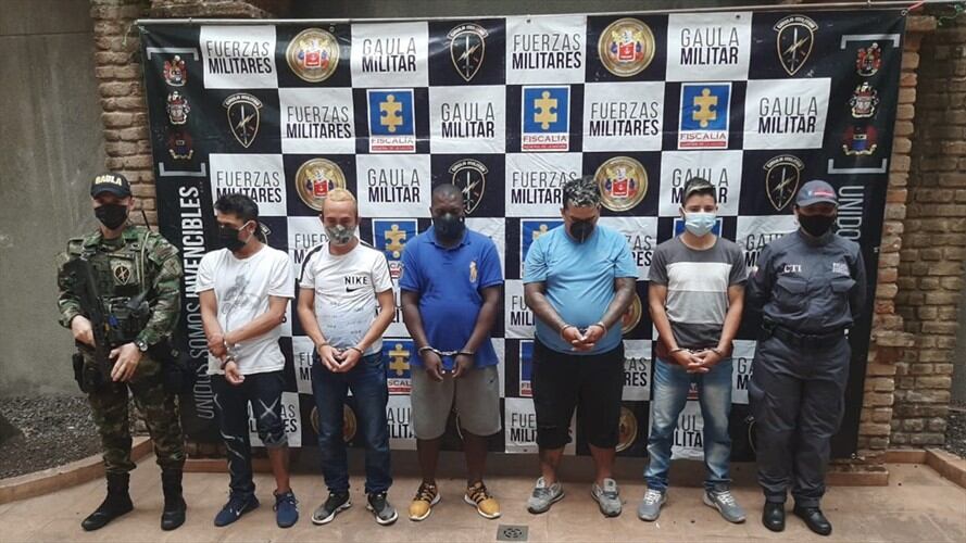 Los allanamientos se hicieron en Cali y Jamundí, municipios donde los detenidos cometía los secuestros. Foto: Ejército Nacional