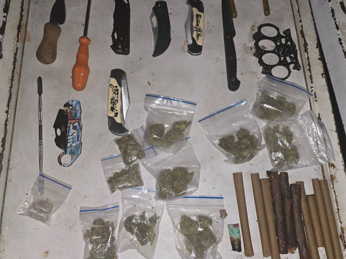 Vuelve y juega, sellan falso sindicato en el Restrepo: hallan droga y armas dentro del lugar