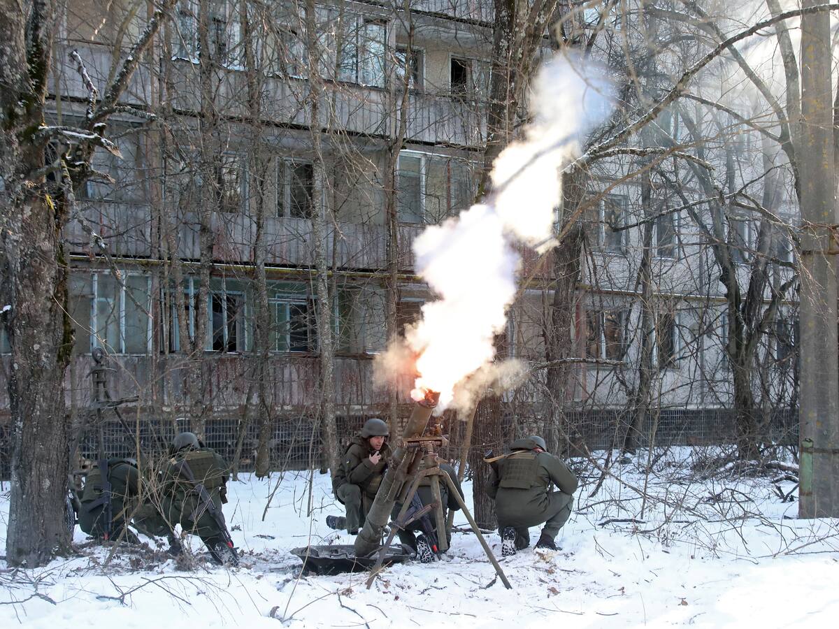 Guerra Rusia – Ucrania: Se reportan combates en la central ucraniana de Chernóbil