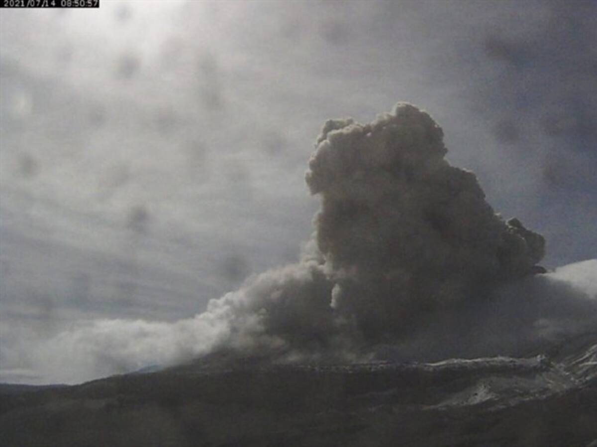 Caída de ceniza en Manizales fue a causa de emisiones de fluidos dentro del volcán