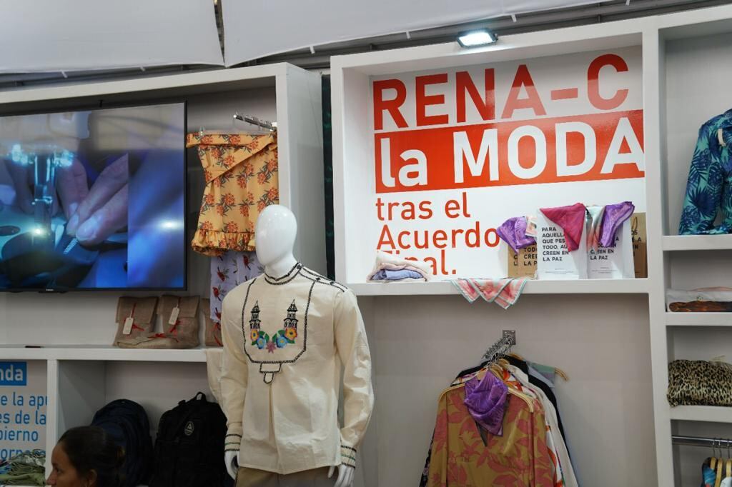 Stand de excombatientes en Colombiamoda. Foto: ARN