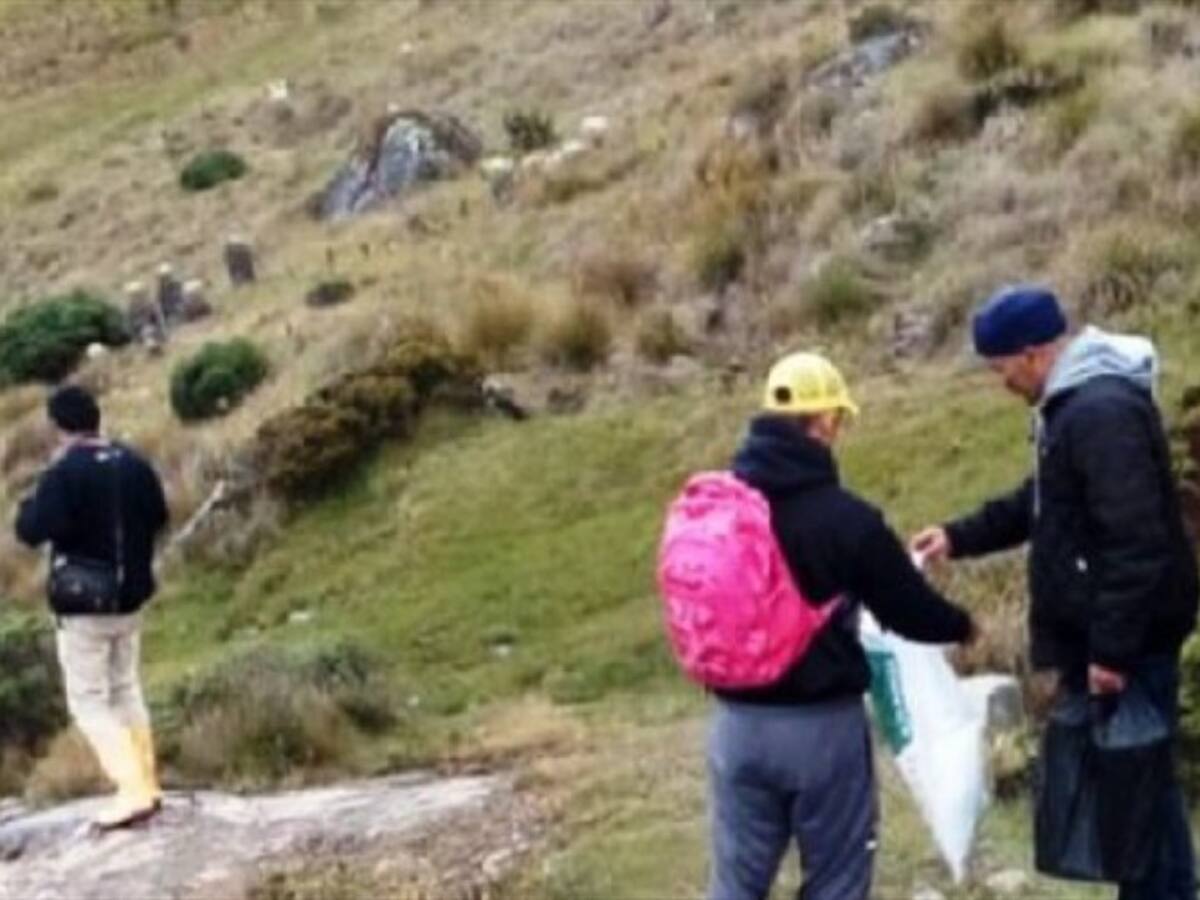 Defensores del agua organizaron caravana por Santurbán