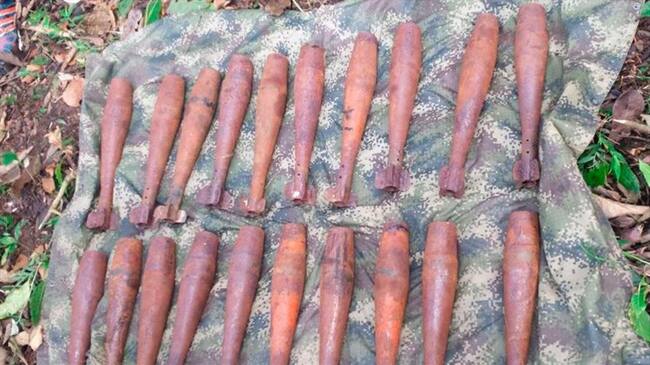 La operación se llevó a cabo en la vereda bajo Congor, donde los uniformados encontraron los artefactos de 60 milímetros, cargados con pentolita. Foto: Ejército