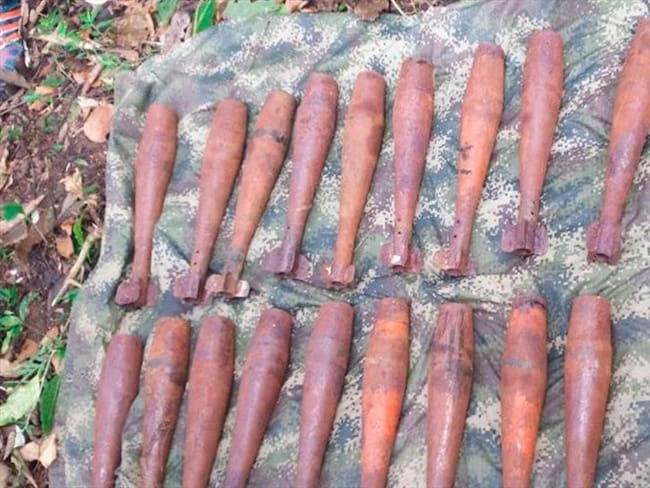 La operación se llevó a cabo en la vereda bajo Congor, donde los uniformados encontraron los artefactos de 60 milímetros, cargados con pentolita. Foto: Ejército
