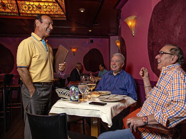 Murió Nino Pernetti, dueño de Caffe Abbracci: sus empleados lo recuerdan como un “maestro”