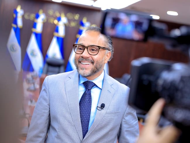 Presidente de la Asamblea Libre pensador. Foto:Twitter @AsambleaSV