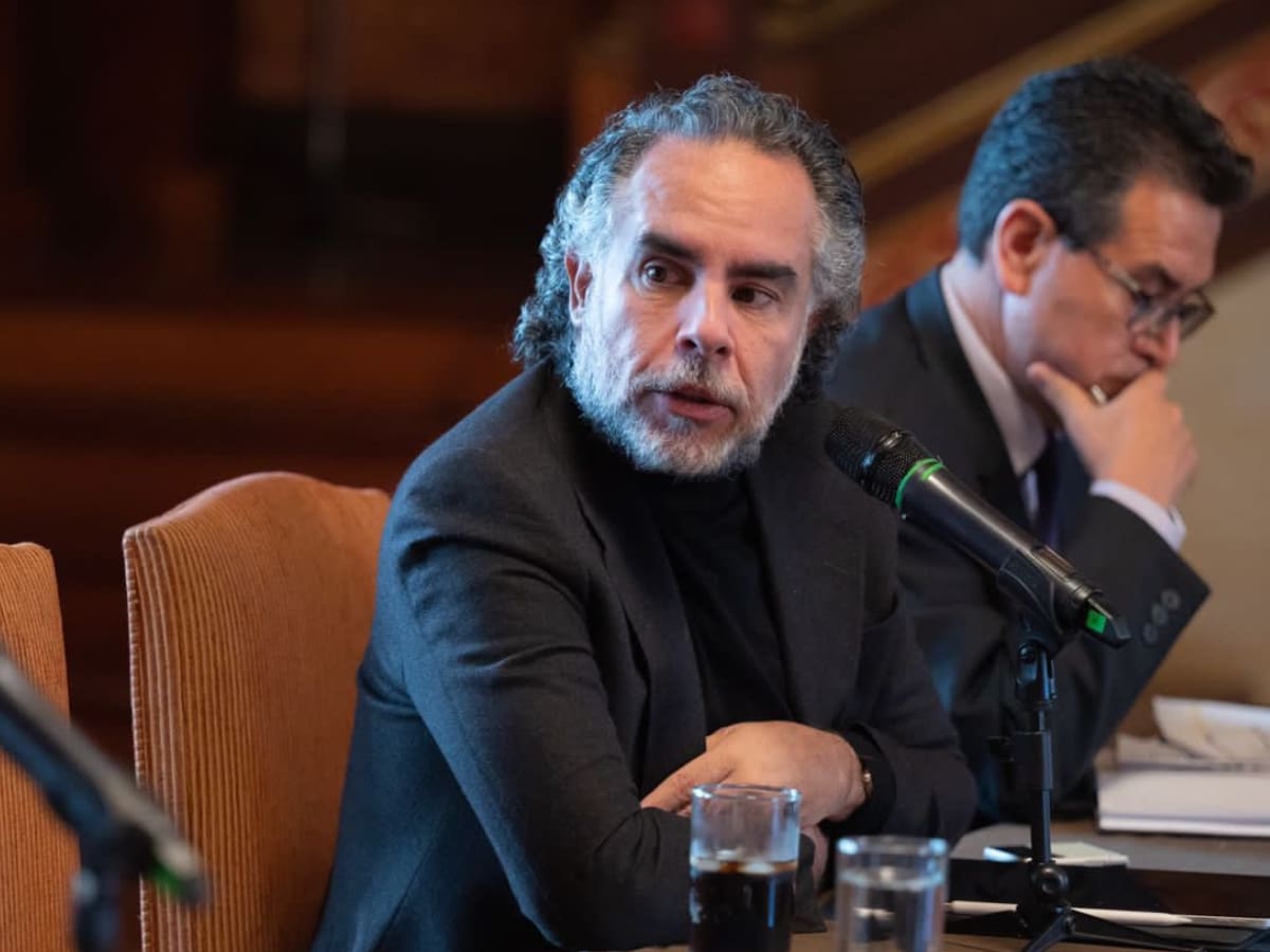 En firme nombramiento de Armando Benedetti como embajador ante la FAO; Leyva lo firmó