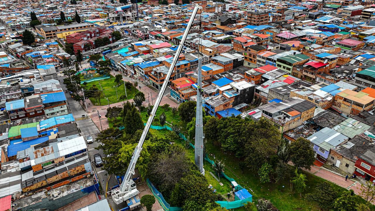 Finalizó izaje de las torres 21 del TransMiCable San Cristóbal en Bogotá