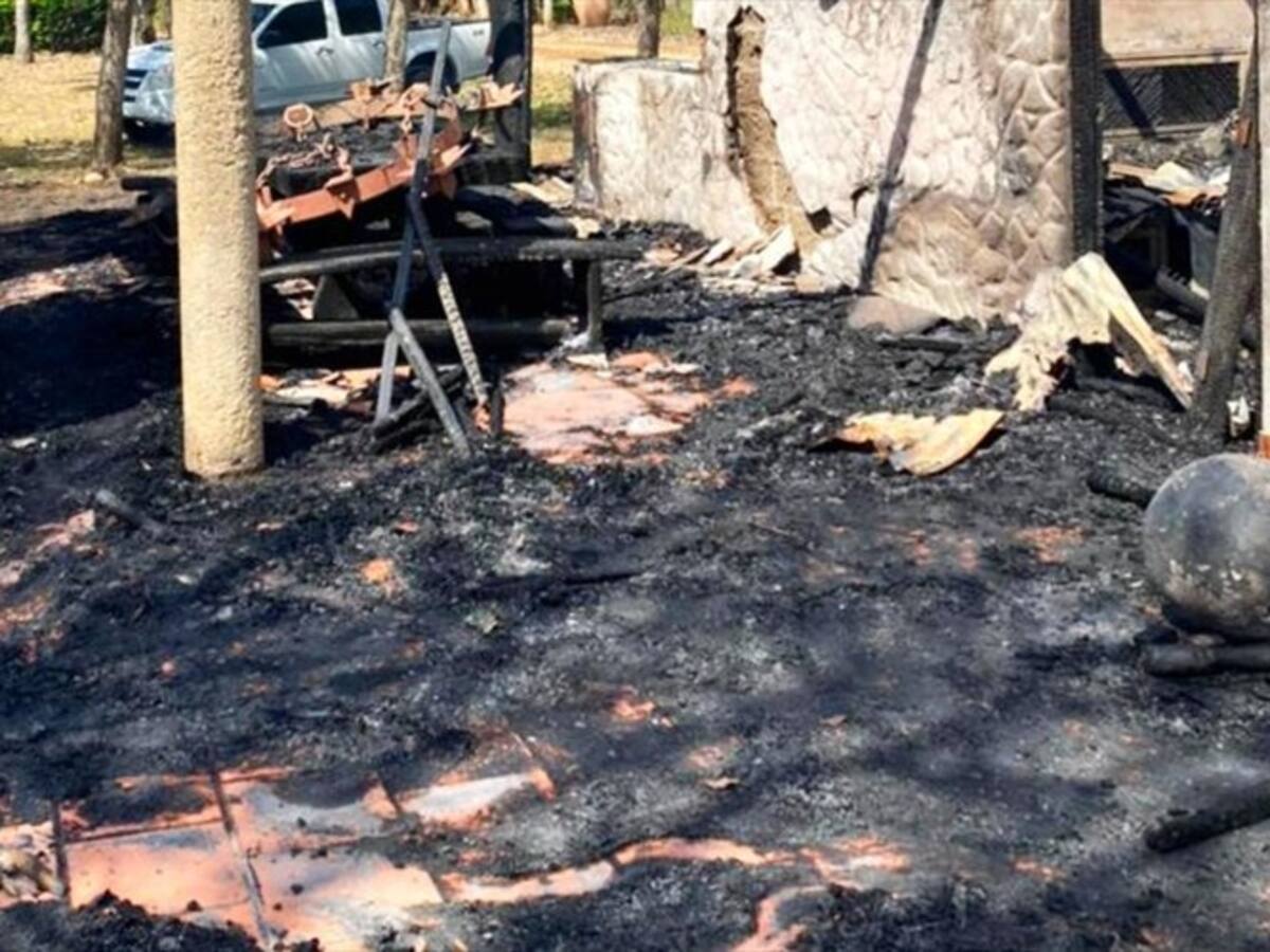 Autoridades investigan incendio en la finca del excontralor de Córdoba, Emilio Otero