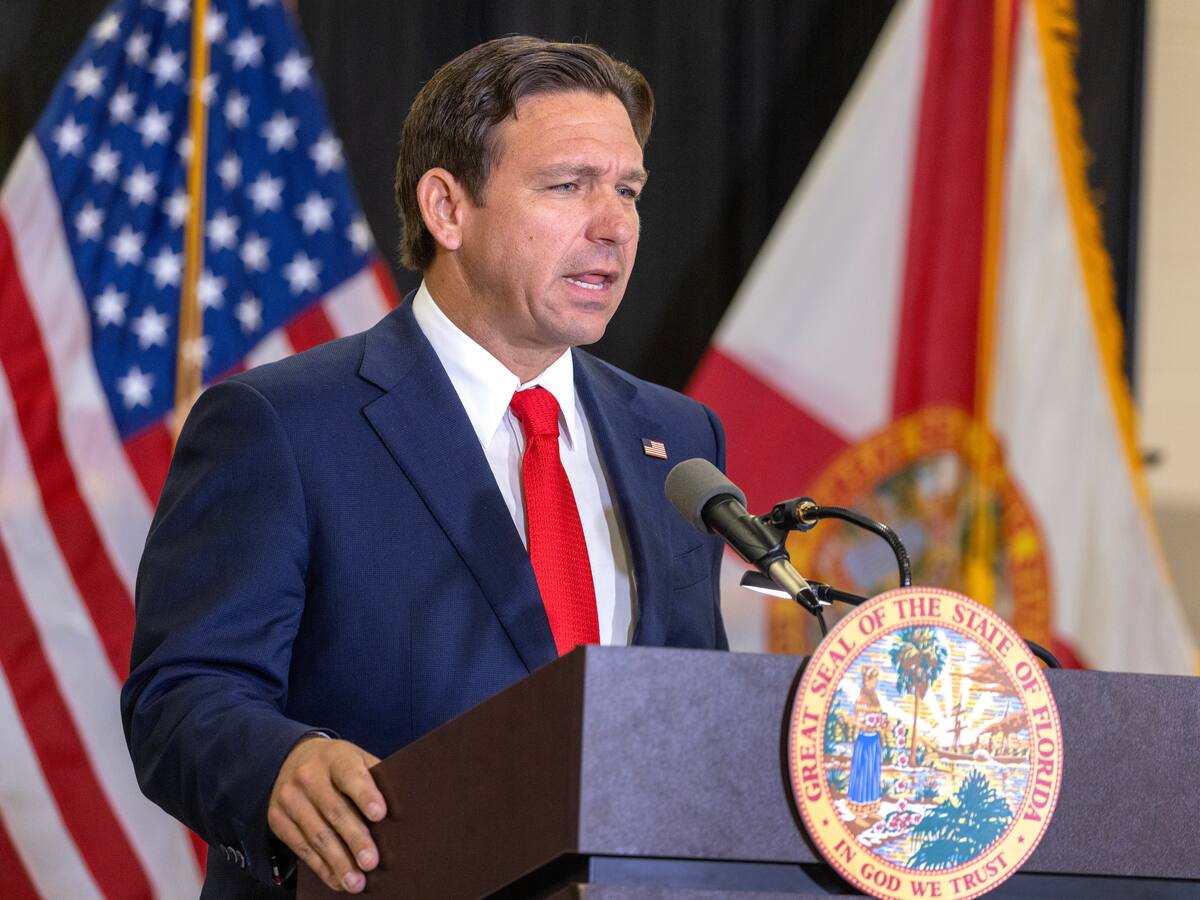 Gobernador de Florida aseguró que hay tiempo para evacuar y refugios disponibles