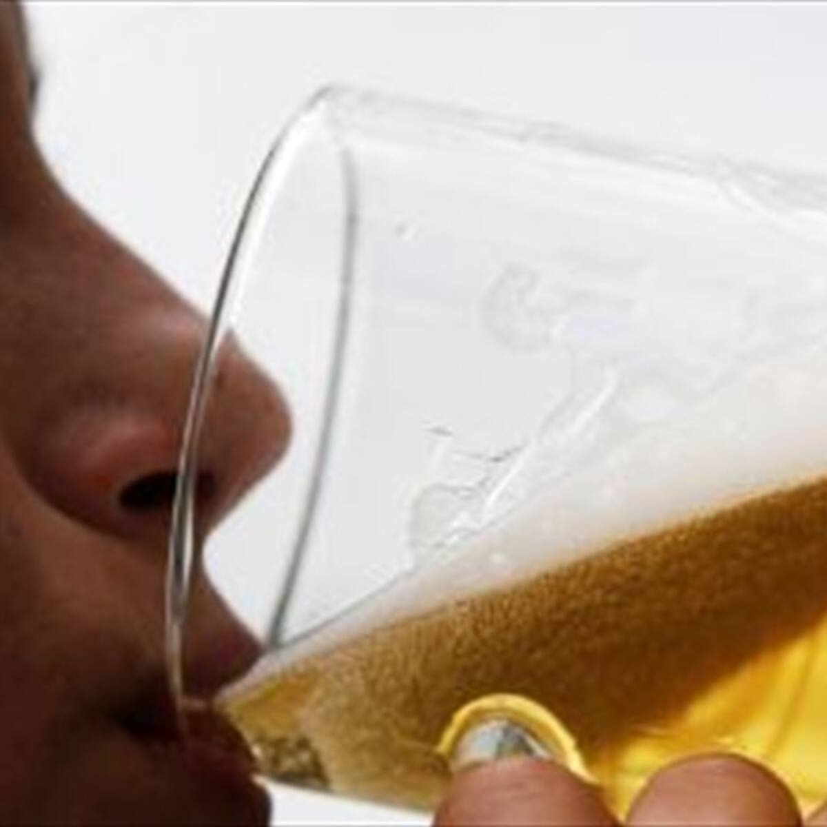 Bavaria habilita línea telefónica para denunciar abusos en cobros por cerveza