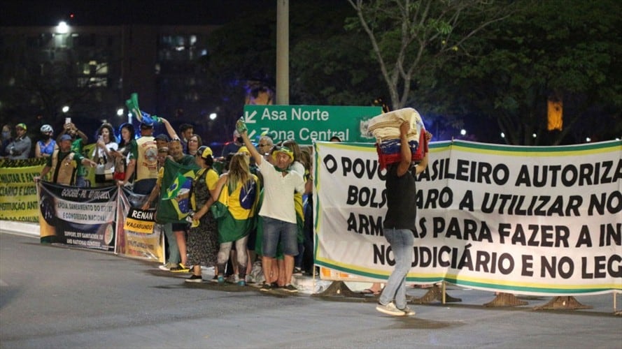 Seguidores radicales de Bolsonaro se preparan para manifestaciones en Brasil. Foto: (Photo by Luiz Souza/NurPhoto via Getty Images)