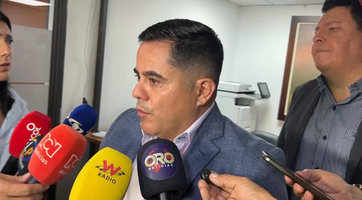 Alcalde (E) de Bucaramanga revocó tres nombramientos que había dejado listos el exalcalde Beltrán. Foto: W Radio.