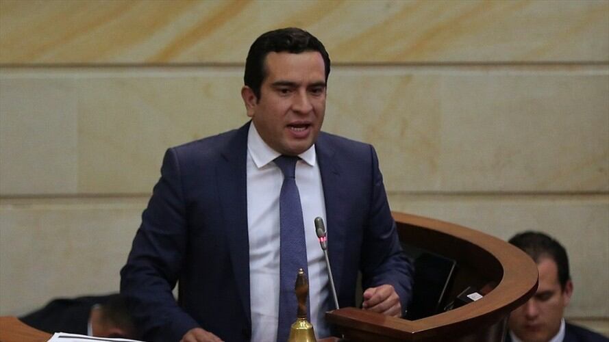 El representante a la Cámara del Centro Democrático Edward Rodríguez se fue lanza en ristre contra el proyecto de reforma a la justicia. Foto: Colprensa / DIEGO PINEDA