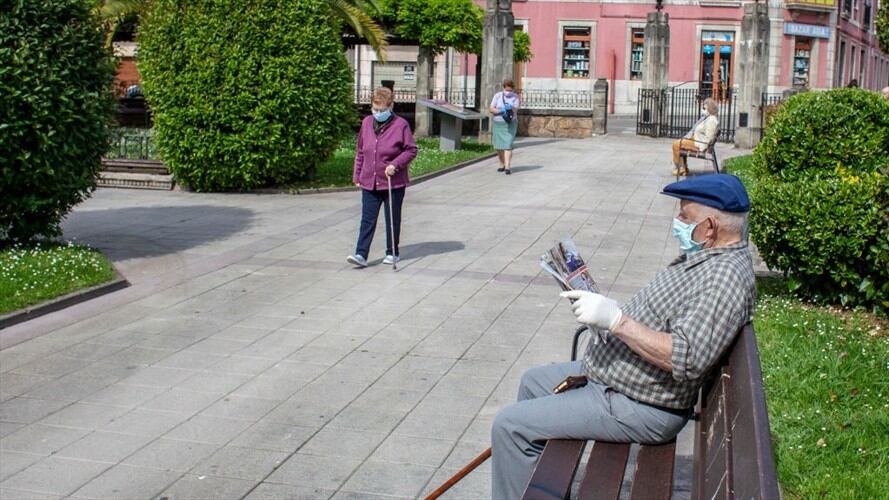 El jefe de gobierno español Pedro Sánchez afirmó que sería "imperdonable" levantar "de manera precipitada" el confinamiento del país.. Foto: Getty Images