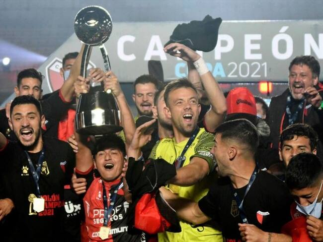 Conmovedor llanto de abuelo argentino que por primera vez vio a su equipo campeón. Foto: Getty Images
