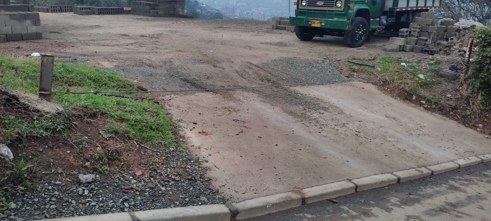 Obra en calle de Itagüí. Foto. Suministrada