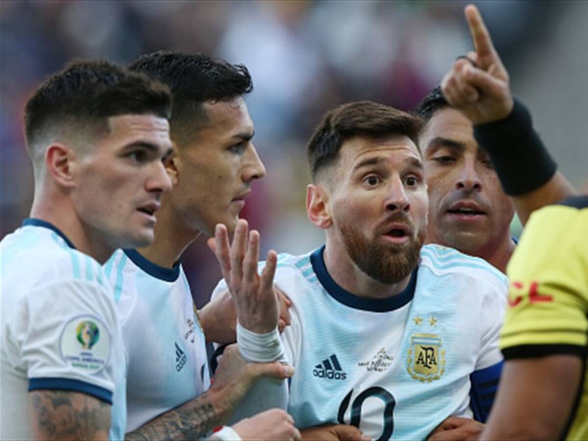 2-1. Argentina vence la provocación y logra el bronce con Messi expulsado
