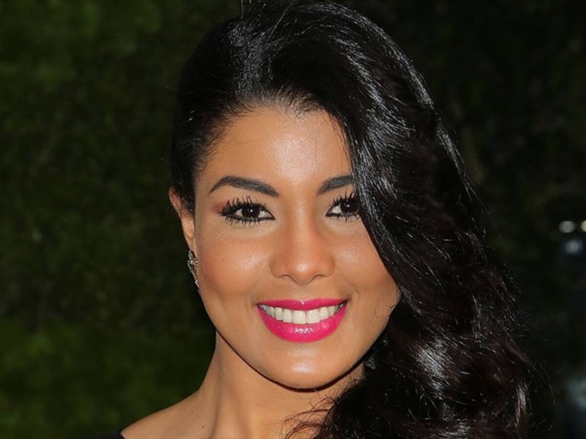 Cantante haitiana, Sarodj Bertin, lanza su nueva canción "Me muevo"