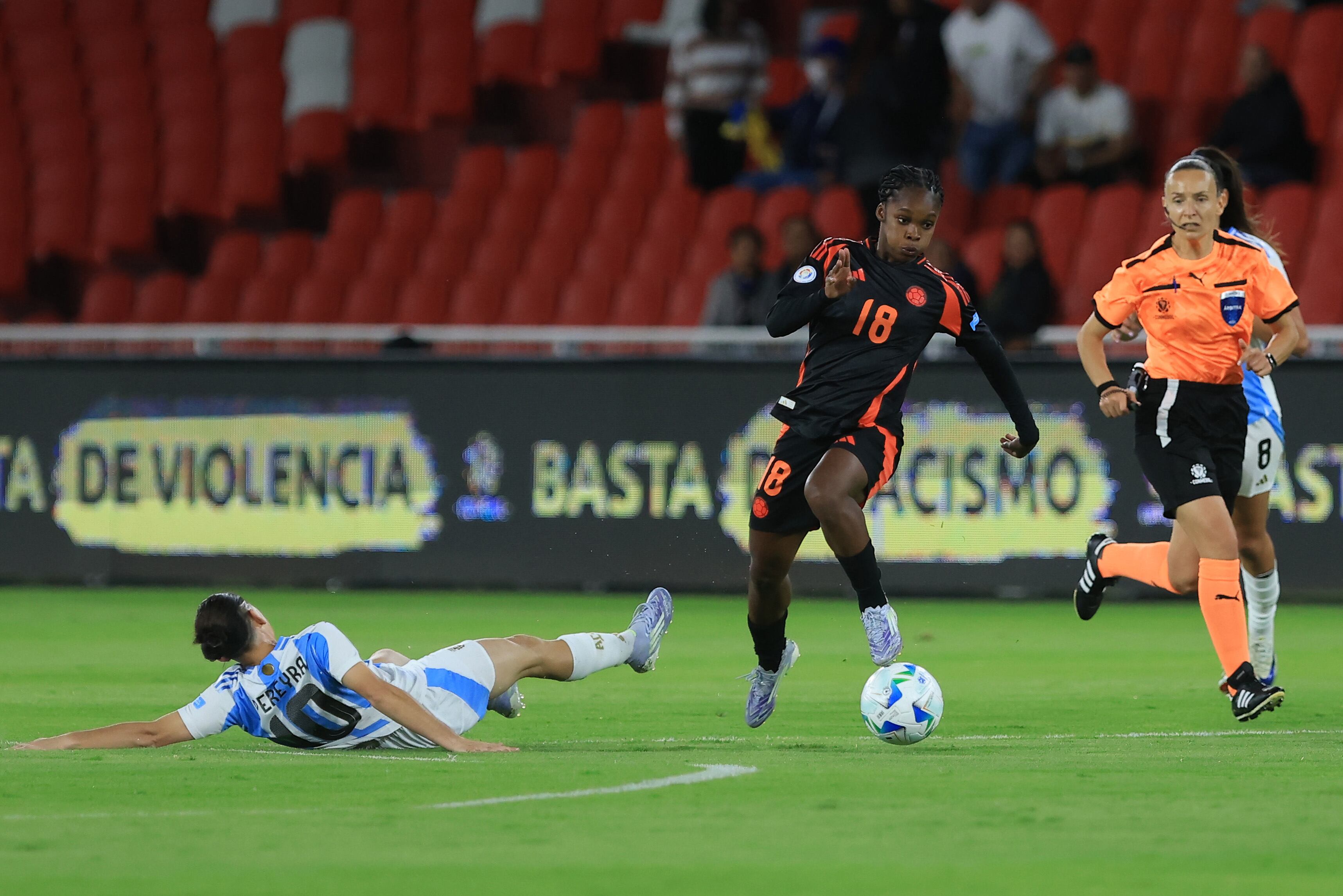 Colombia vs. Argentina. Foto: Franklin Jacome/Getty Images.