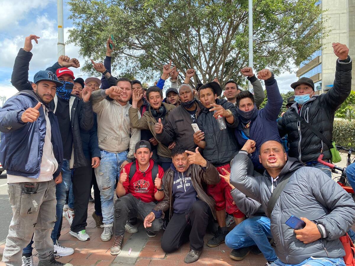 “Queremos trabajar”: bicitaxistas protestan tras declaraciones de Claudia López