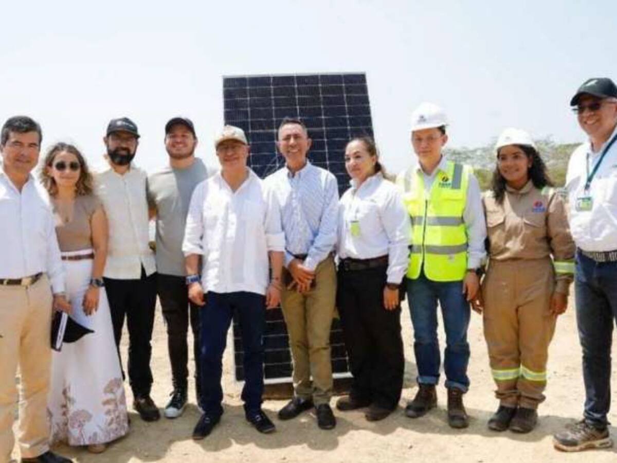 Caso Hidro Urrá: Las polémicas fotos entre Nicolás Alcocer Petro y dueños de Luxim