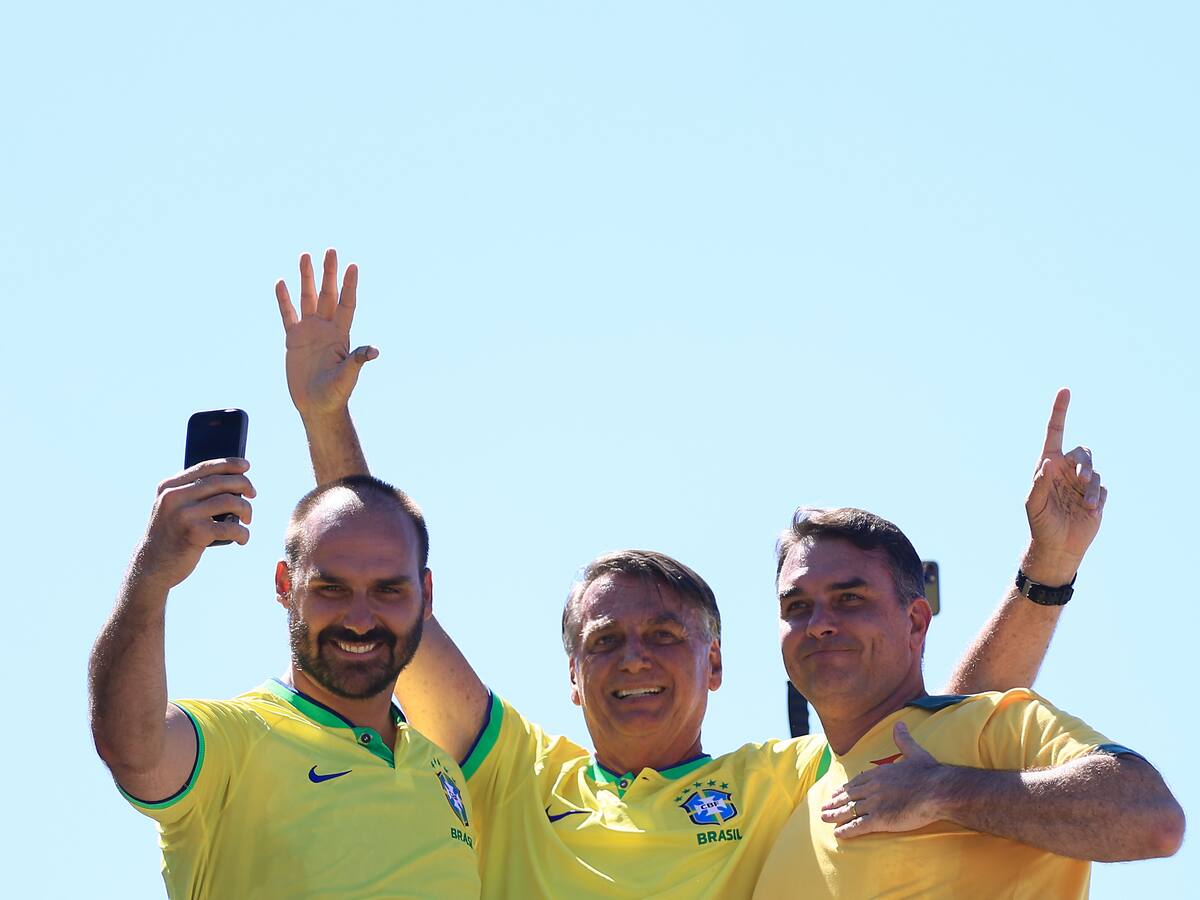 Hijos de Bolsonaro dijeron que el juez Alexandre de Moraes quiere “matar” a su padre