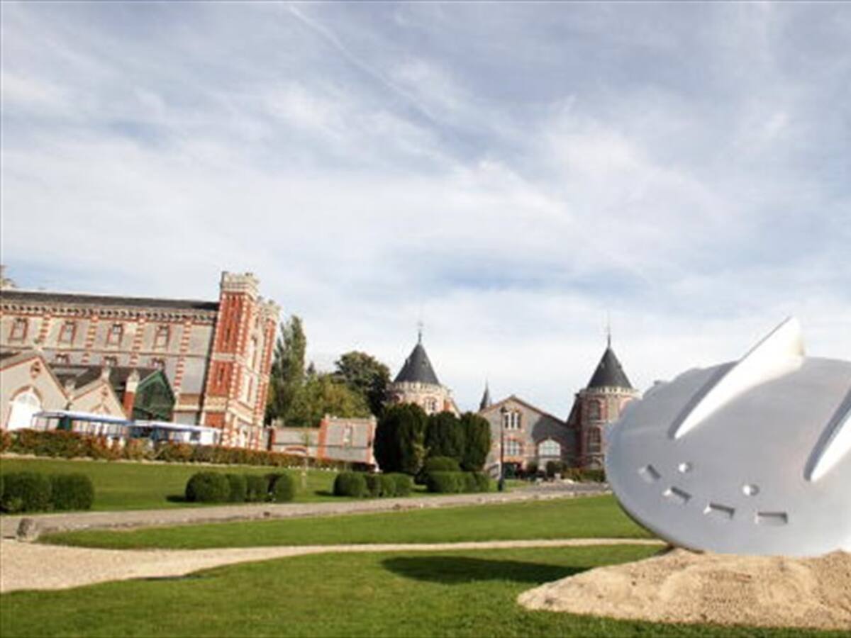 Hay un tabú alrededor del conocimiento de los fenómenos extraterrestres: Luis Elizondo