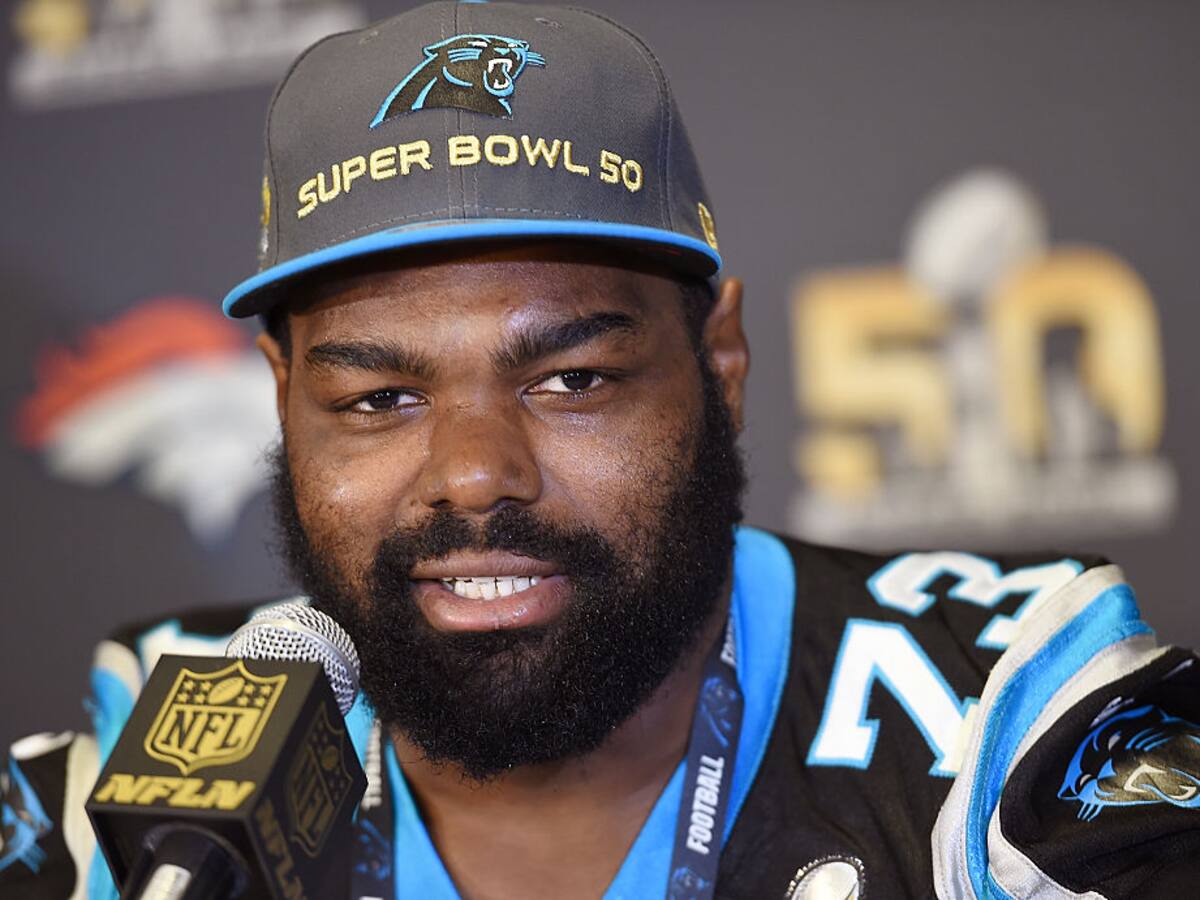 Oher, exestrella de la NFL, acusó a la familia que lo acogió de enriquecerse a su costa