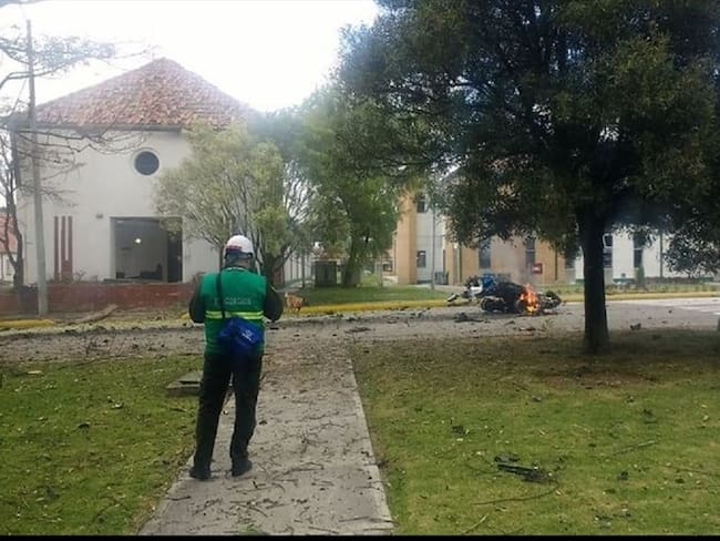 Dijo el fiscal, que antes del atentado a la escuela, se pensó en atentar en el Batallón de Artillería, en el sur de Bogotá, contra el expresidente Álvaro Uribe. Foto: Colprensa
