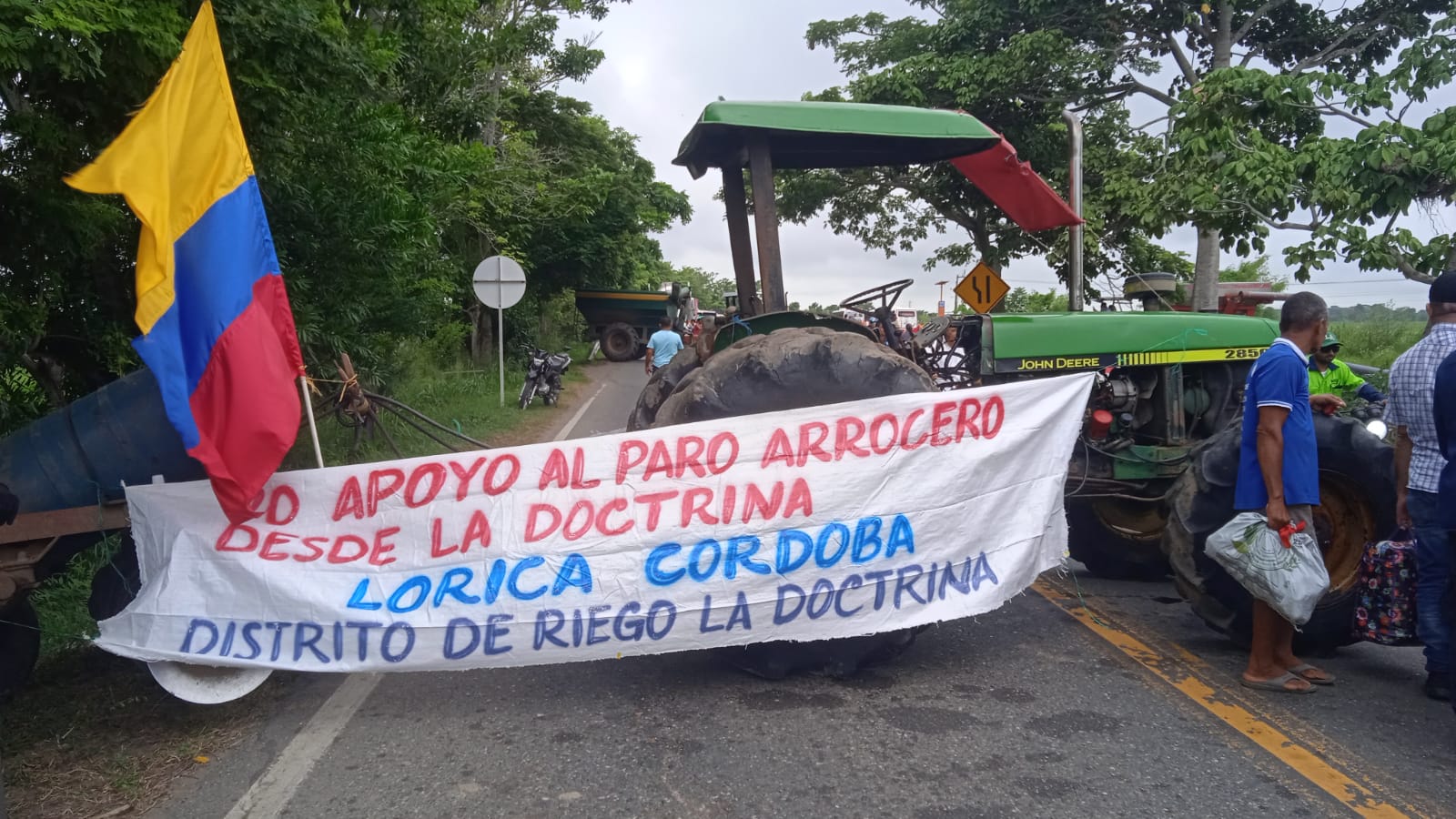 Bloqueo en la vía Lorica - Cereté. Foto: suministrada a La W.