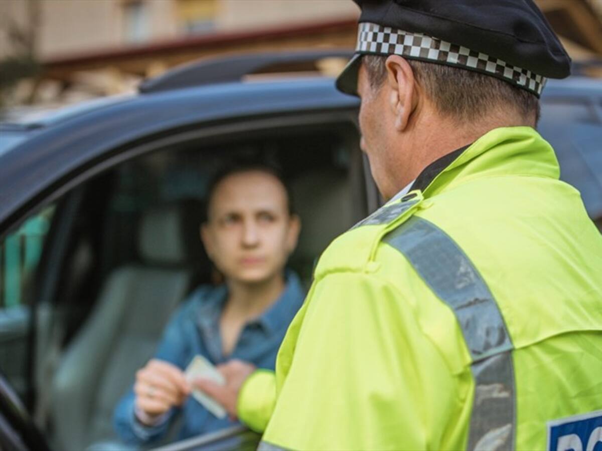 ¿Cómo y en dónde se tramita el Permiso Internacional de Conducción en Colombia?