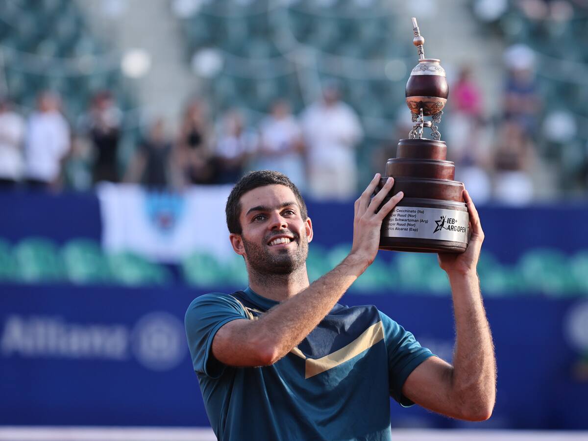 Tenista argentino Díaz Acosta sigue “procesando” su histórico triunfo en Argentina Open