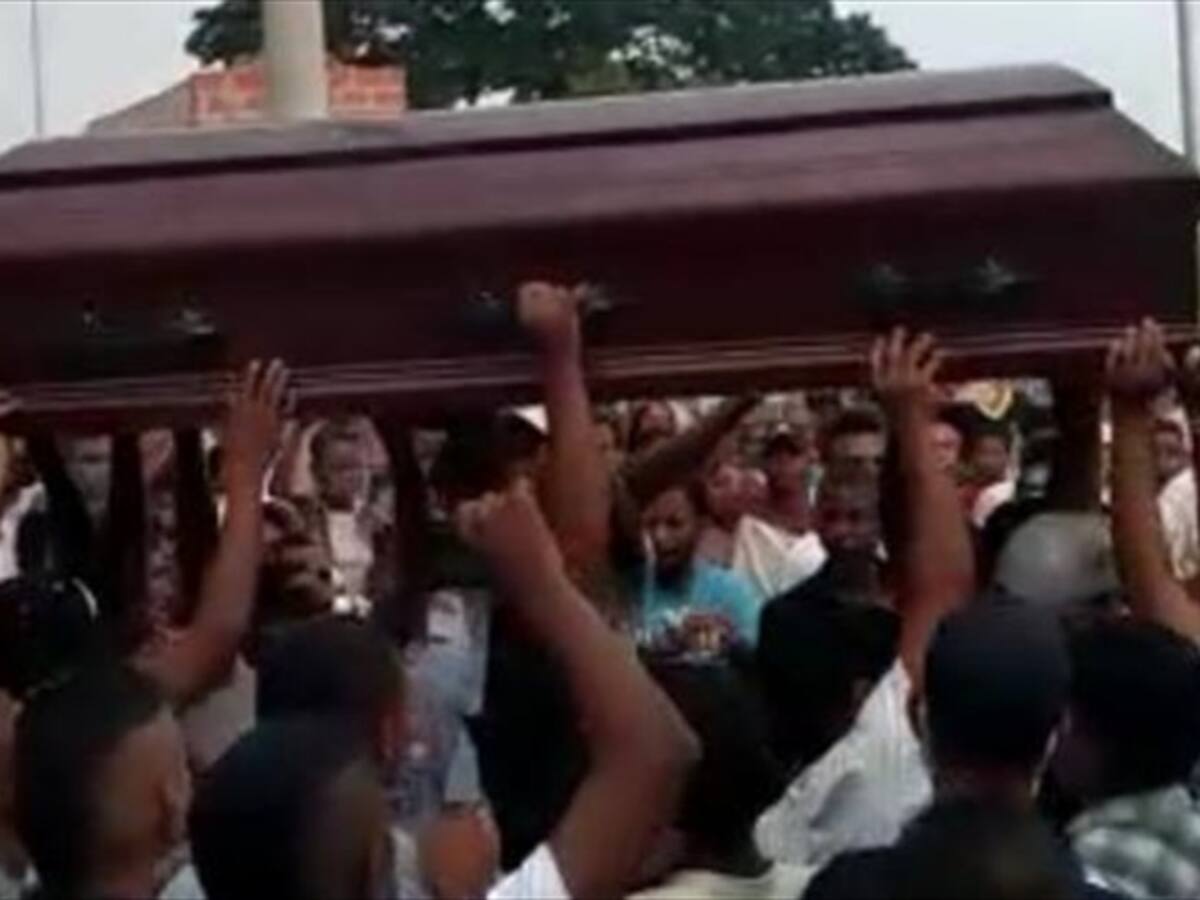 Más de 400 personas asistieron al sepelio de un mototaxista en Candelaria, Atlántico
