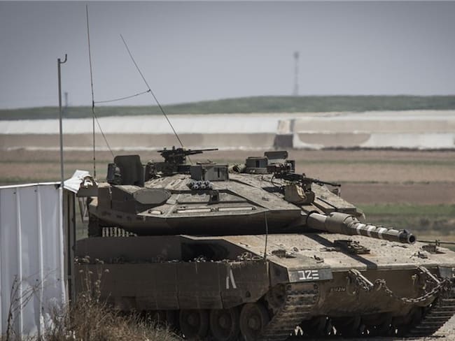 Es estúpido prohibirle a las ONG tomar fotos del ejército de Israel: Escritor Israelí