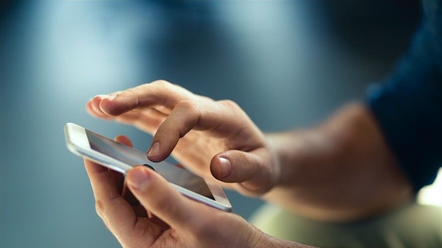 Como parte del día del Internet Seguro el MinTic dio alguna recomendaciones para descubrir las noticias falsas.. Foto: Getty Images