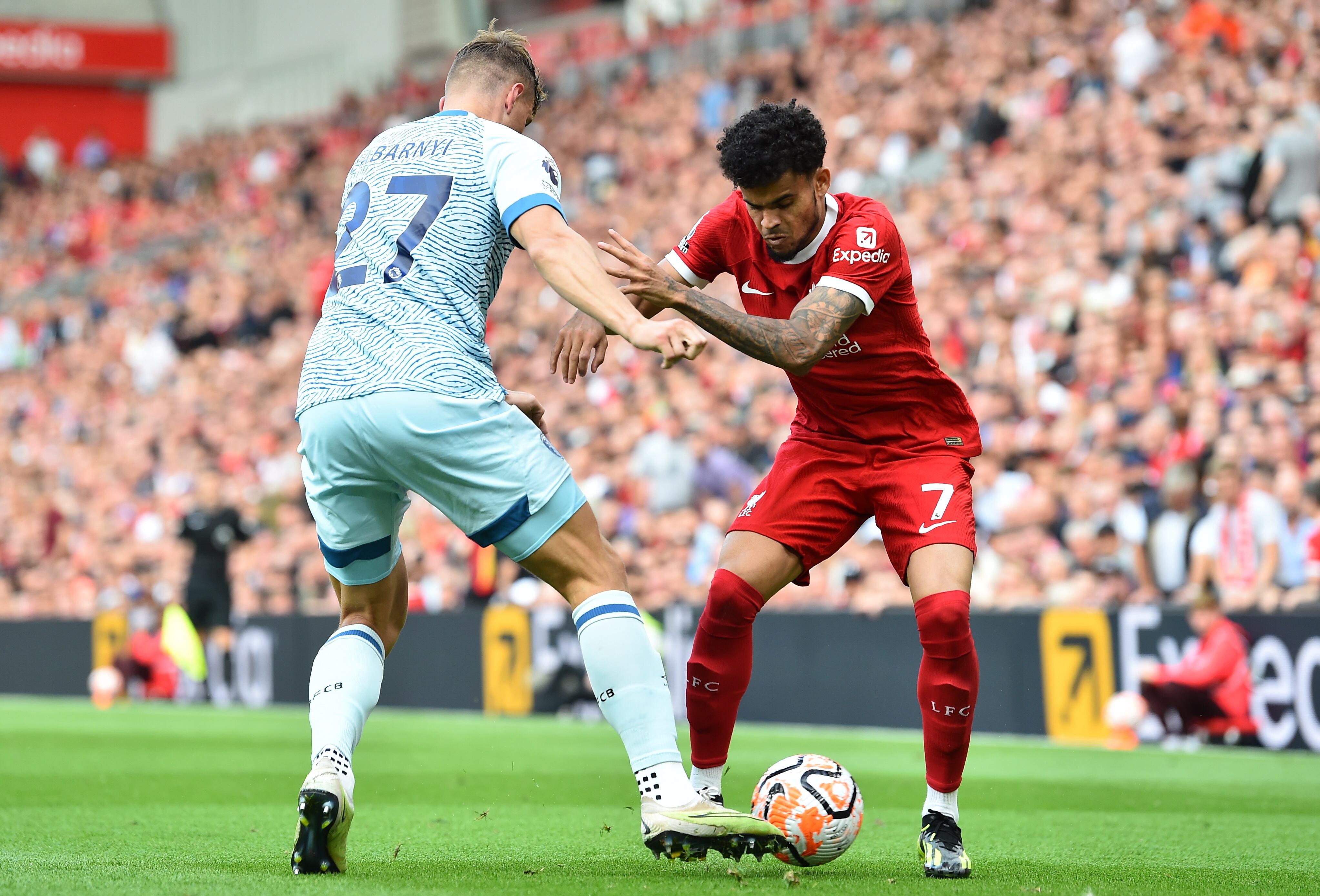 Luis Diaz de Liverpool. Foto: EFE/EPA/PETER POWELL.