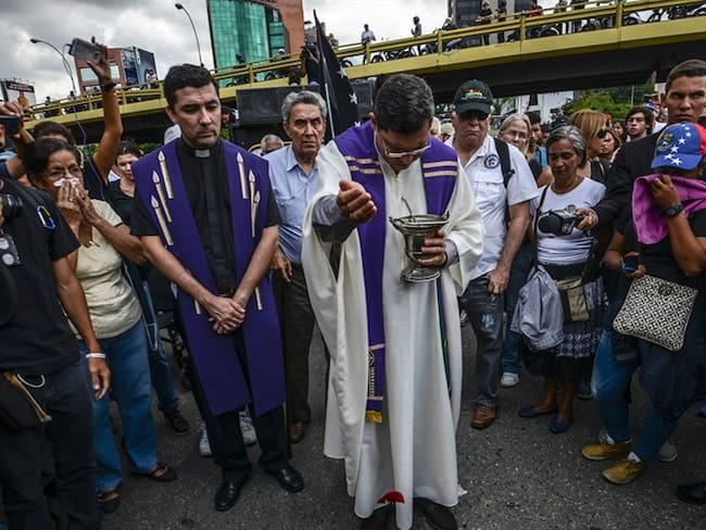 El papa nos pidió no alejarnos de la gente que sufre: obispo auxiliar de Caracas