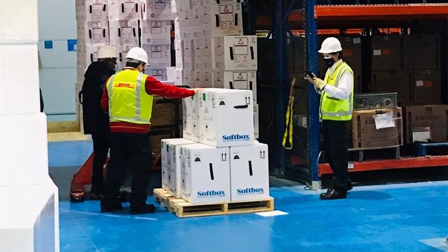 Colombia recibió nuevo lote de vacunas contra el covid-19 de Pfizer. Foto: Colprensa