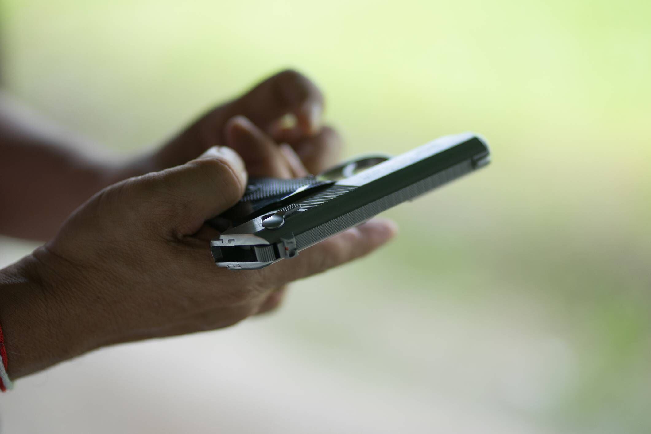 Imagen de referencia de arma de fuego. Foto: skaman306 / Getty Images / skaman306