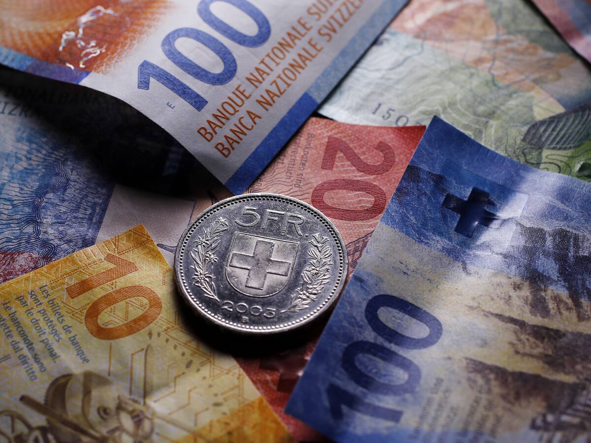 MinHacienda anuncia operación “exitosa” para cubrir riesgo cambiario de transacción en francos suizos