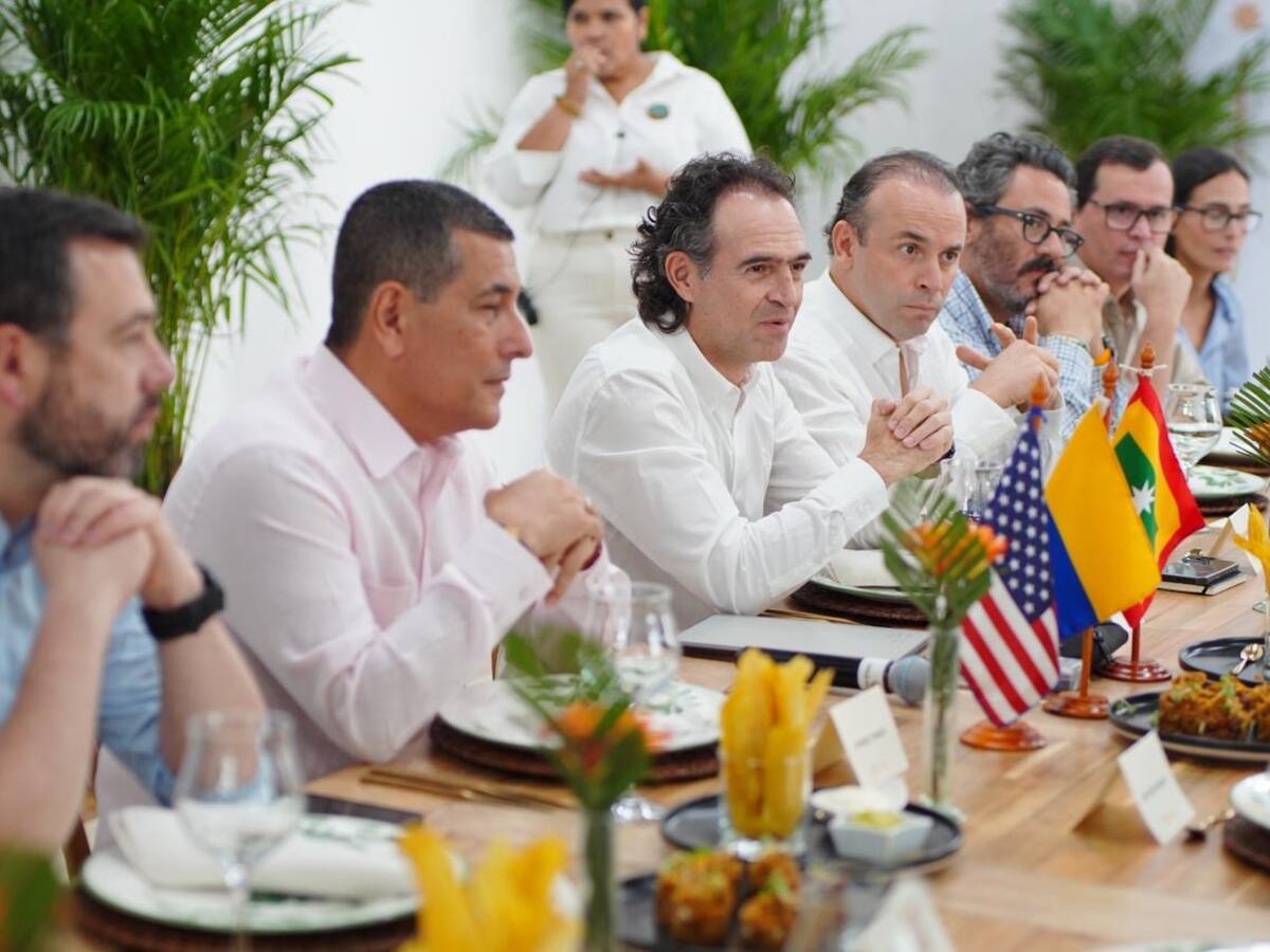 Los alcaldes de las principales ciudades del país se reunieron con delegación de EE.UU. en Cartagena