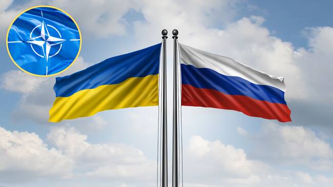 Bandera de Ucrania, Rusia y OTAN. Foto: Getty Images