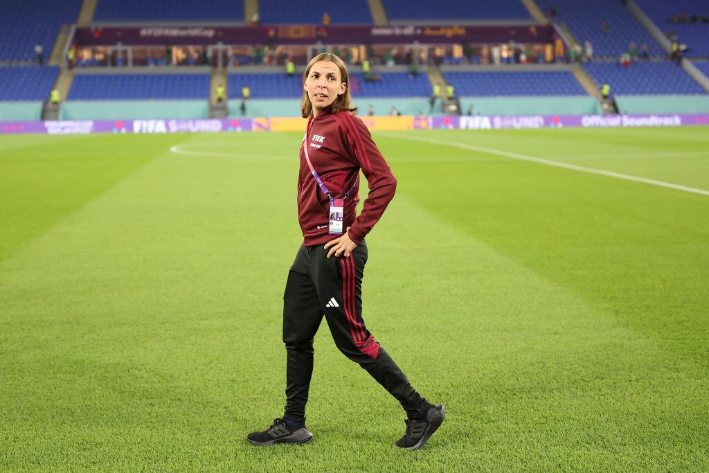 Stéphanie Frappart en el Mundial de Qatar 2022. Foto: Maja Hitij - FIFA/FIFA via Getty Images