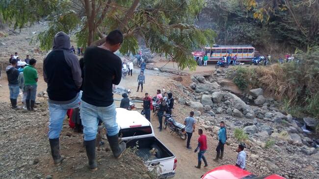 Las comunidades que se concentraron en el corregimiento de El Palo, pidieron la intervención del Gobierno . Foto: Cortesía Fensuagro