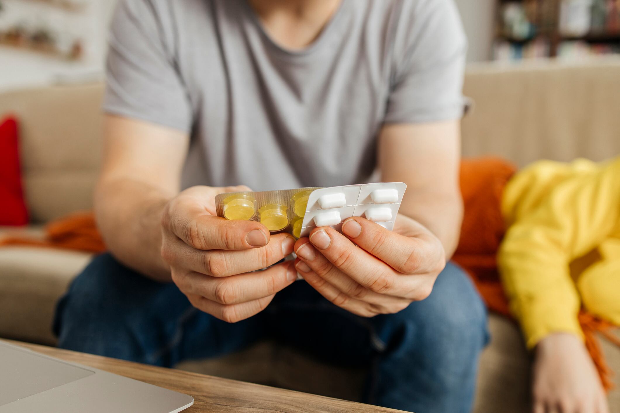 Evalúan la primera píldora anticonceptiva masculina libre de hormonas: ¿Tendrá efectos secundarios?